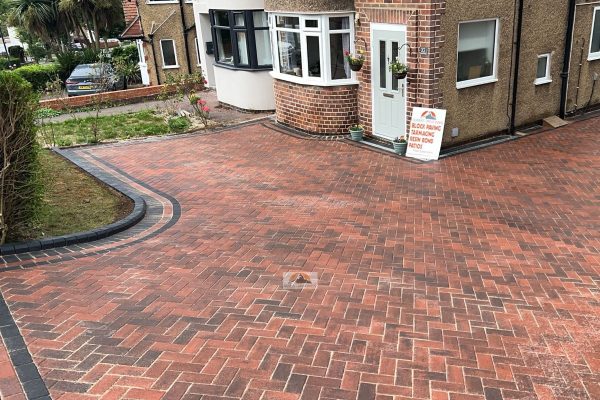 Extended block paving driveway with drainage system in rugby (5)